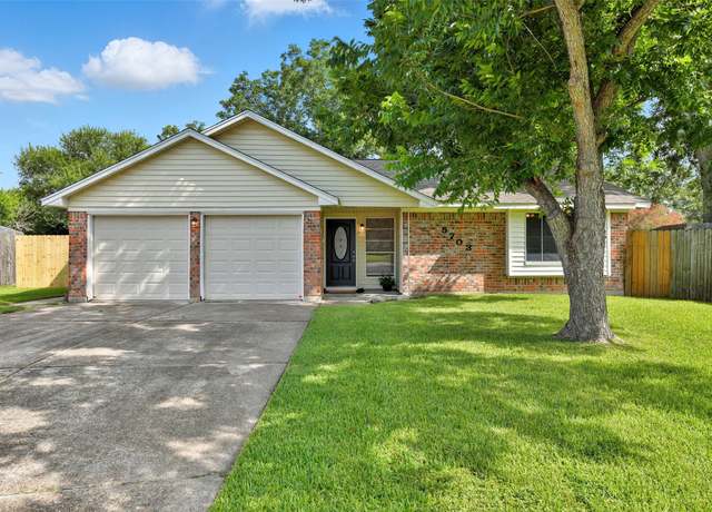 Property at 5703 Groveton Ln, Pearland, TX 77584, 3 beds, 2 baths