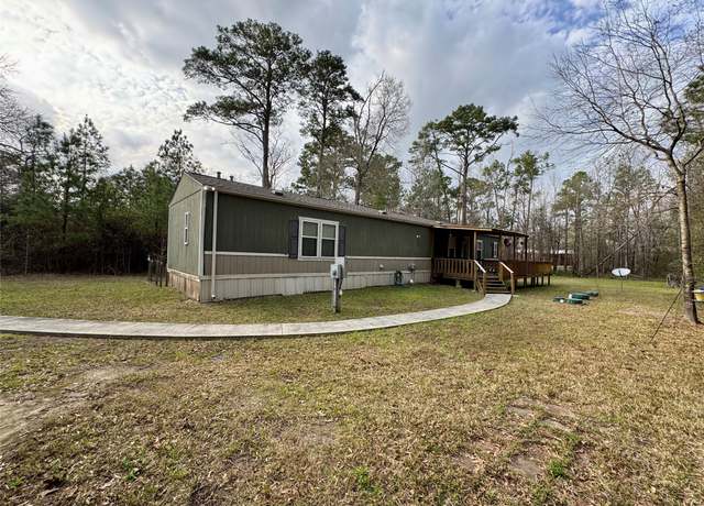 Property at 375 Chestnut Bnd, Huntsville, TX 77320, 2 beds, 2 baths
