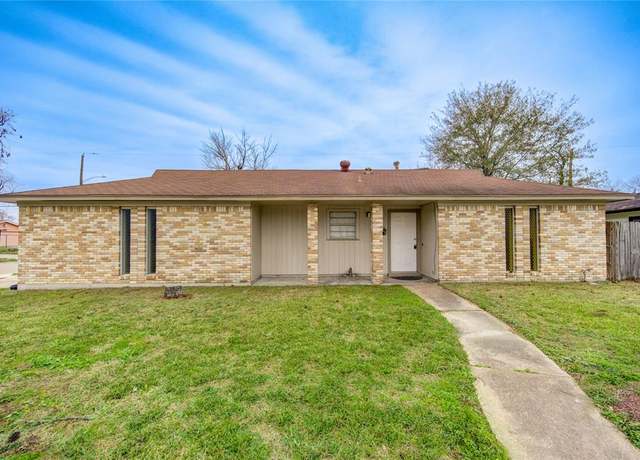 Property at 6303 Harmon St, Houston, TX 77016, 3 beds, 1.5 baths