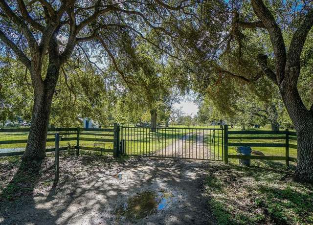 Property at 33657 Ashe Rd, Fulshear, TX 77441, 2 beds, 2 baths