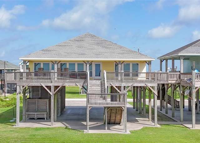 Property at 1508 Galveston Ave, Port Bolivar, TX 77650, 3 beds, 2 baths