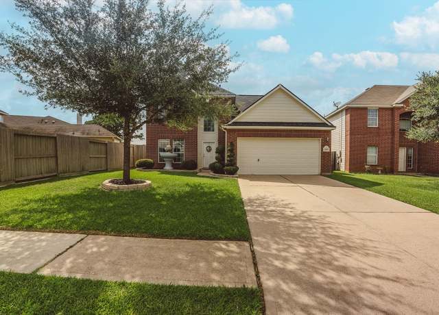 Property at 2055 Midlane Dr, Conroe, TX 77301, 4 beds, 2.5 baths