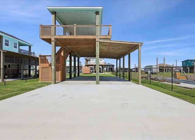 Property at 864 S Sage Rd, Crystal Beach, TX 77650, 1 bath