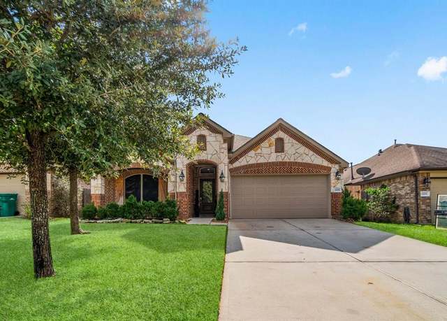 Property at 2206 Maple Point Dr N, Conroe, TX 77301, 4 beds, 3.5 baths