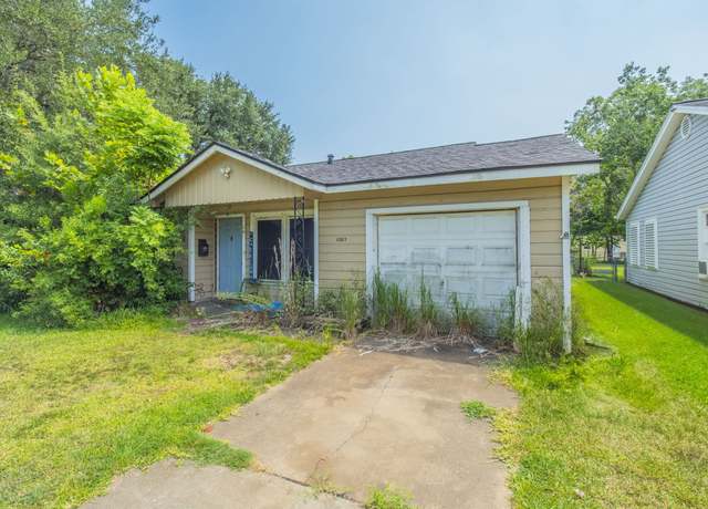 Property at 1007 Plum St, La Marque, TX 77568, 3 beds, 2 baths