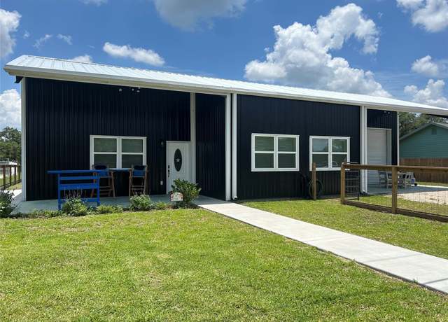 Property at 1318 Us Highway 90a, Sheridan, TX 77475, 3 beds, 2 baths