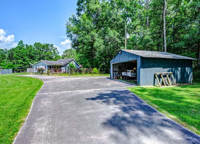 Property at 637 County Road 6502 E, Dayton, TX 77535, 4 beds, 1 bath