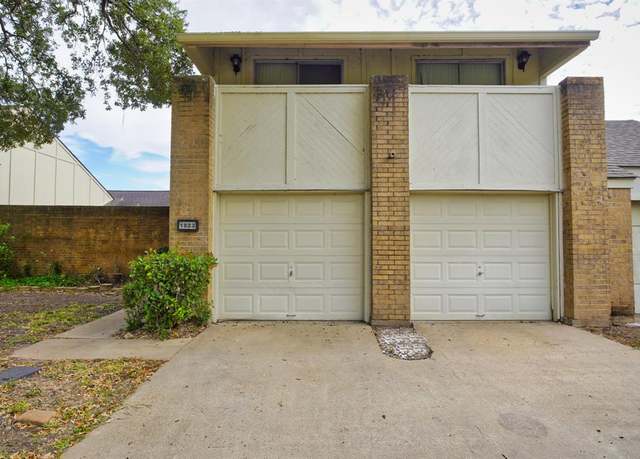 Property at 1823 Veranda, West Columbia, TX 77486, 3 beds, 2.5 baths