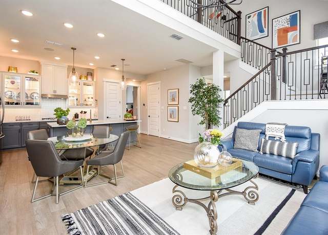 Property at 10914 Brambling Wood Dr S, Houston, TX 77043, 3 beds, 3.5 baths