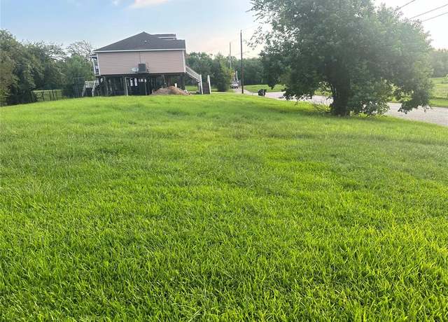 Property at 203 Rue Orleans St, Baytown, TX 77520