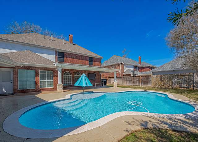 Property at 1510 Pecan Trace Ct, Sugar Land, TX 77479, 4 beds, 3.5 baths