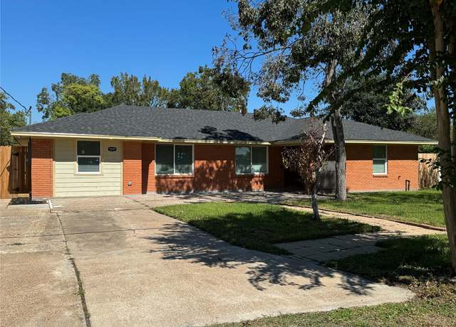 Property at 5105 Oak Ave, Pasadena, TX 77503, 3 beds, 2 baths