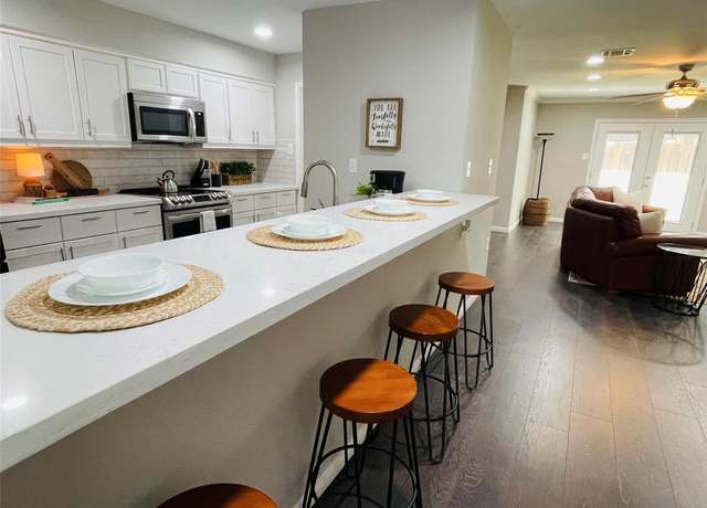 Property at 14688 Perthshire Rd Unit C, Houston, TX 77079, 3 beds, 2.5 baths