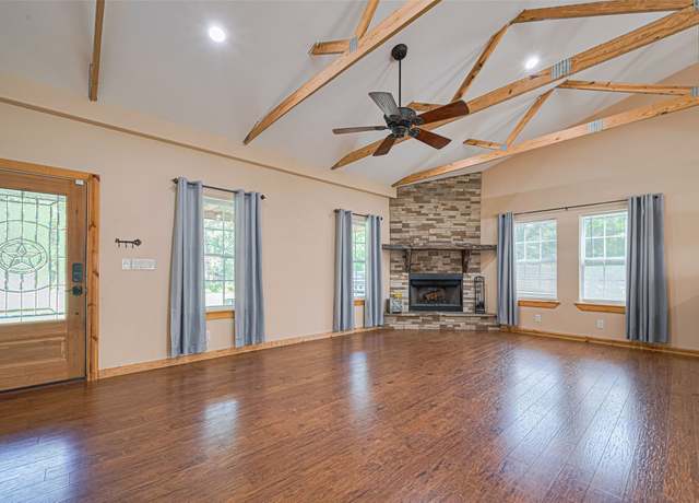 Property at 28048 Denn Ln, Montgomery, TX 77356, 2 beds, 2 baths