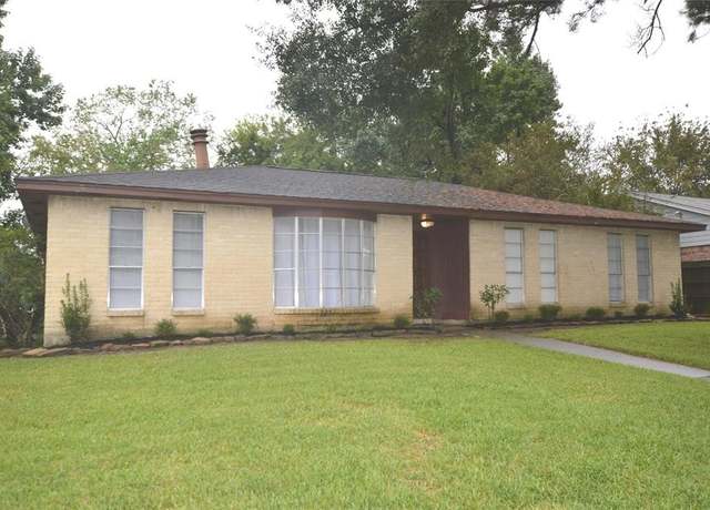 Property at 4530 Mossygate Dr, Spring, TX 77373, 3 beds, 2 baths