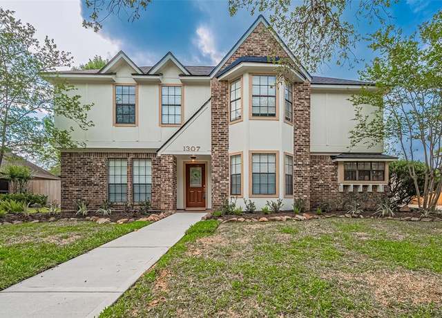 Property at 1307 Morton League Rd, Richmond, TX 77406, 4 beds, 2.5 baths