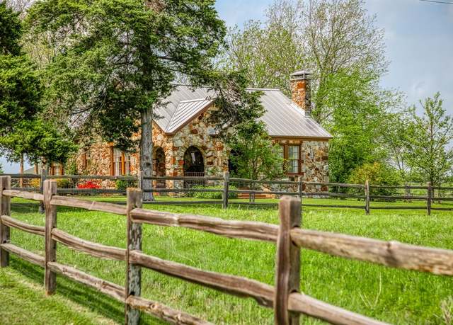 Property at 6055 Cedar Hill Rd, Brenham, TX 77833, 3 beds, 1.5 baths
