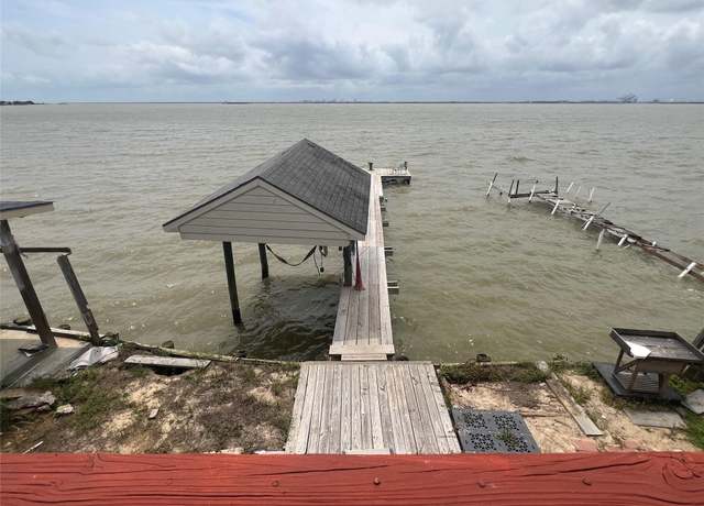 Property at 2942 Bay Oaks Harbor Dr, Baytown, TX 77523, 2 beds, 2 baths