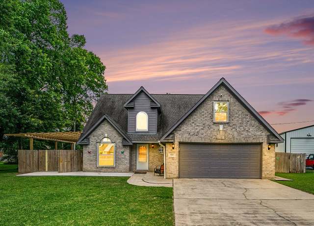 Property at 3711 Lake Breeze Ln, Crosby, TX 77532, 3 beds, 2.5 baths