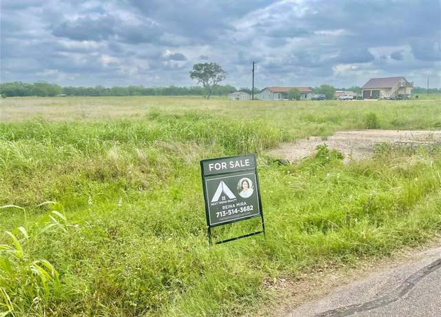 Property at 271 Sabinal St, Boling, TX 77420