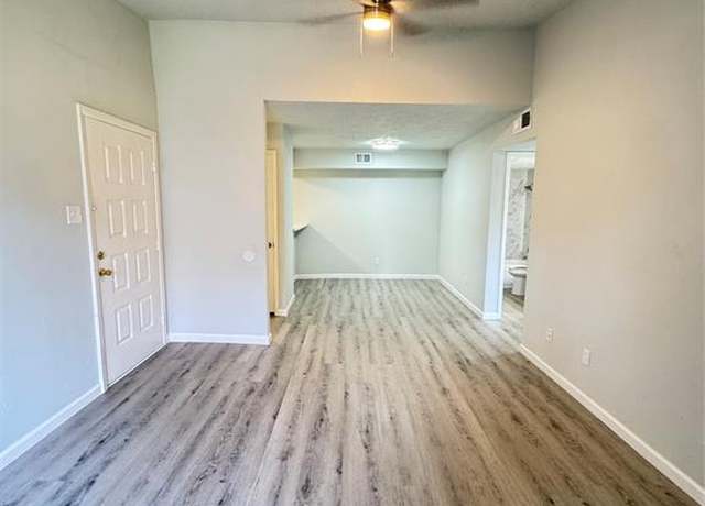 Property at 10555 Turtlewood Ct #909, Houston, TX 77072, 2 beds, 2 baths