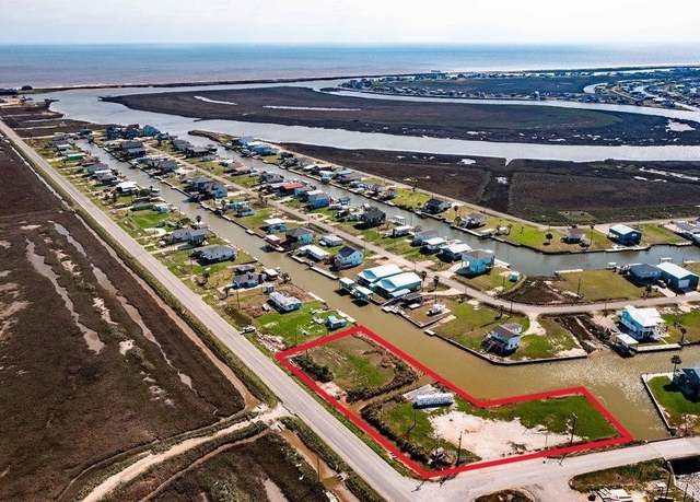 Property at 201 Carancahua St, Sargent, TX 77414