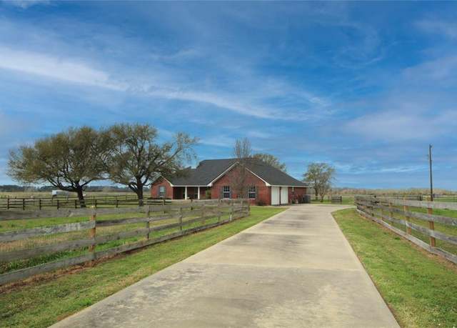 Property at 37453 Betka Rd, Hempstead, TX 77445, 3 beds, 2 baths
