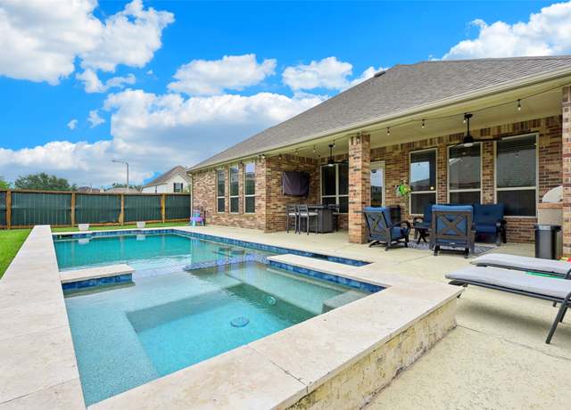 Property at 2601 Taylor Park Ct, League City, TX 77573, 4 beds, 3 baths