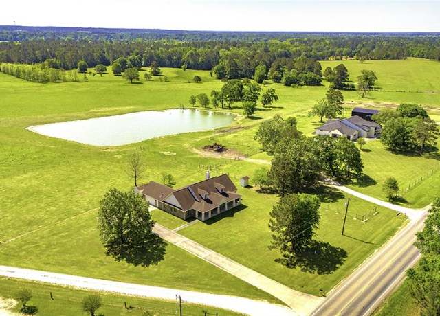 Property at 1485 S FM 1988, Livingston, TX 77351, 3 beds, 2.5 baths