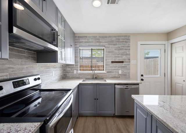 Property at 9901 Sharpcrest St Unit F3, Houston, TX 77036, 1 bed, 1.5 baths