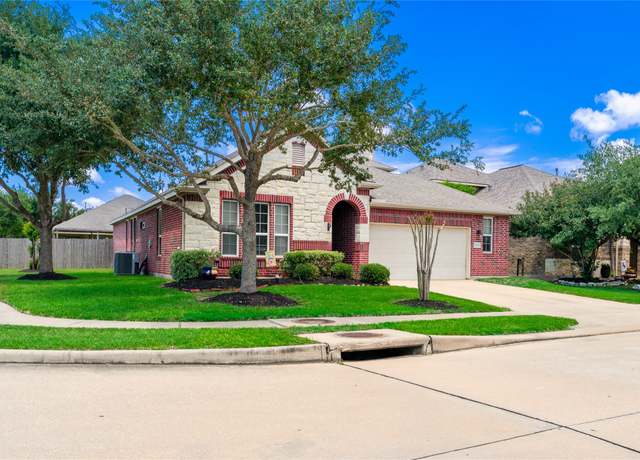 Property at 9967 Manor Spring Ln, Brookshire, TX 77423, 3 beds, 3 baths