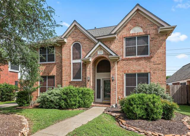 Property at 1405 Comanche St, Deer Park, TX 77536, 3 beds, 2.5 baths
