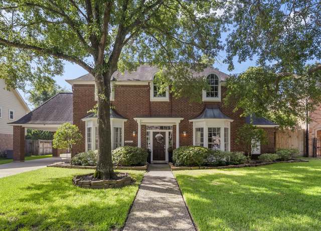 Property at 6107 Sandypine Dr, Spring, TX 77379, 4 beds, 3.5 baths