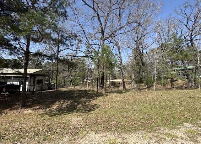 Property at 318 Oakwood Ln Ln, Trinity, TX 75862