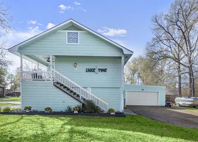 Property at 114 Holiday Ln, Livingston, TX 77351, 3 beds, 2 baths