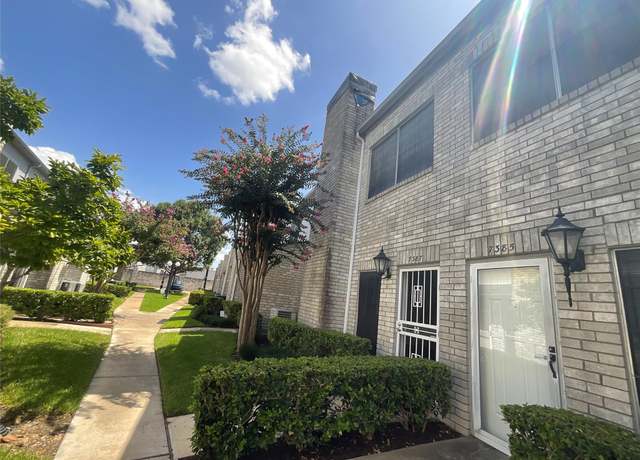 Property at 7387 Regency Square Ct #7387, Houston, TX 77036, 2 beds, 2.5 baths