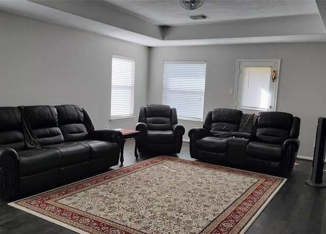 Property at 10318 Hinesburg Ct, Houston, TX 77075, 4 beds, 2.5 baths