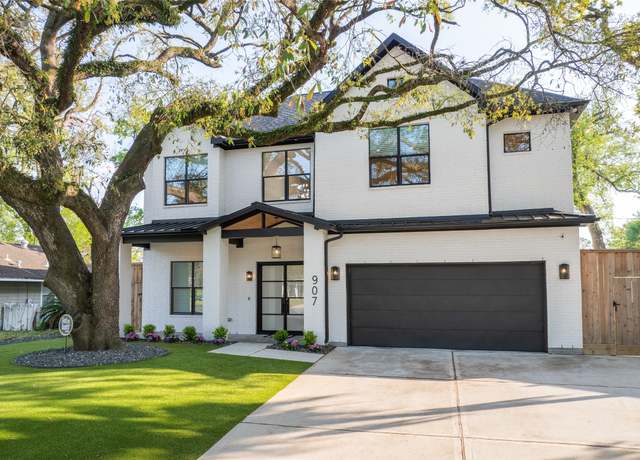 Property at 907 W 43rd St, Houston, TX 77018, 4 beds, 5 baths