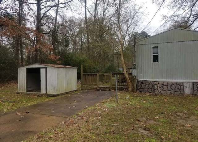 Property at 116 Trailwood Dr, Onalaska, TX 77360, 3 beds, 2 baths