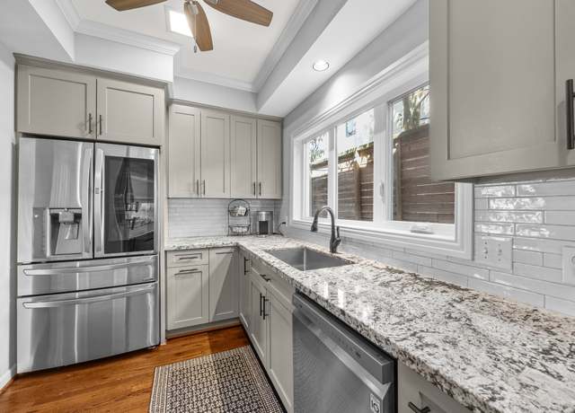 Property at 2113 Potomac Dr Unit D, Houston, TX 77057, 2 beds, 2.5 baths