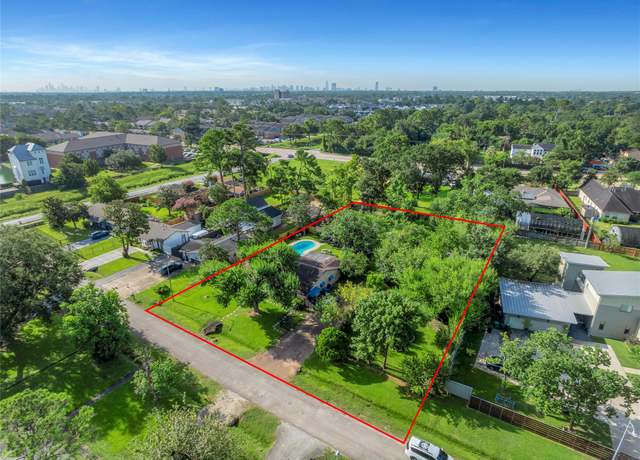 Property at 9017 Kerrwood Ln, Houston, TX 77080, 3 beds, 2 baths