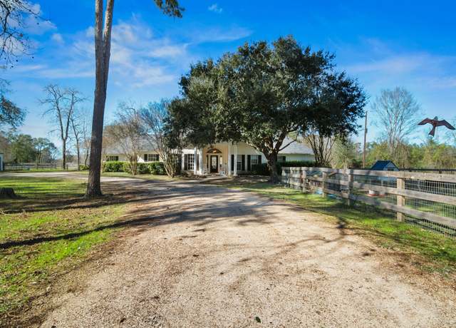Property at 12325 Cude Cemetery Rd, Willis, TX 77318, 4 beds, 2.5 baths