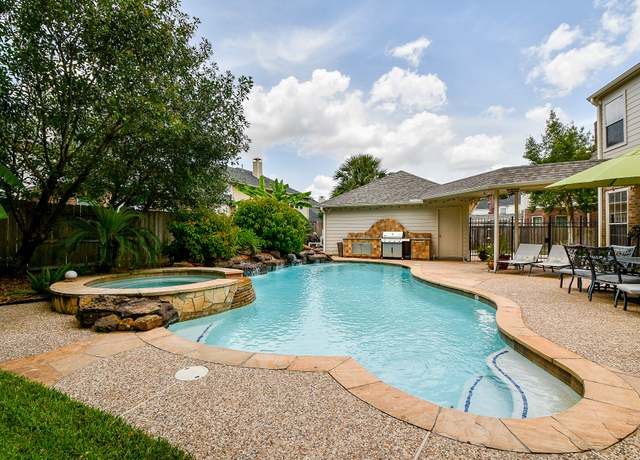 Property at 2910 Lara Brook Ct, Katy, TX 77494, 5 beds, 3.5 baths