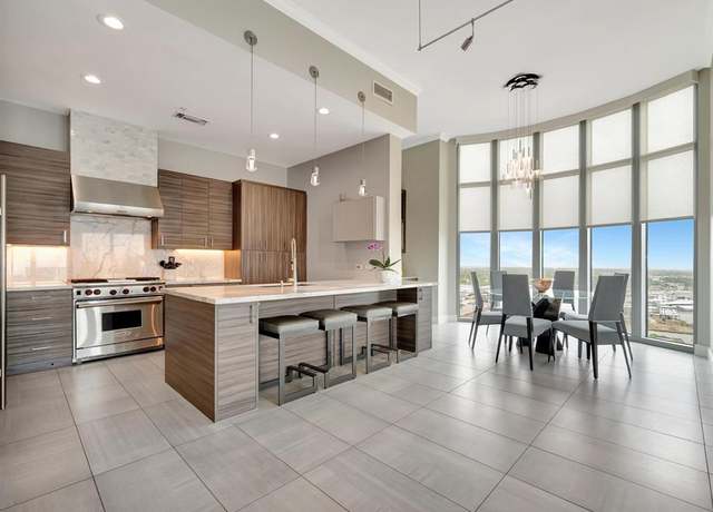 Property at 4821 E Nasa Pkwy Unit 16E, Seabrook, TX 77586, 3 beds, 3 baths