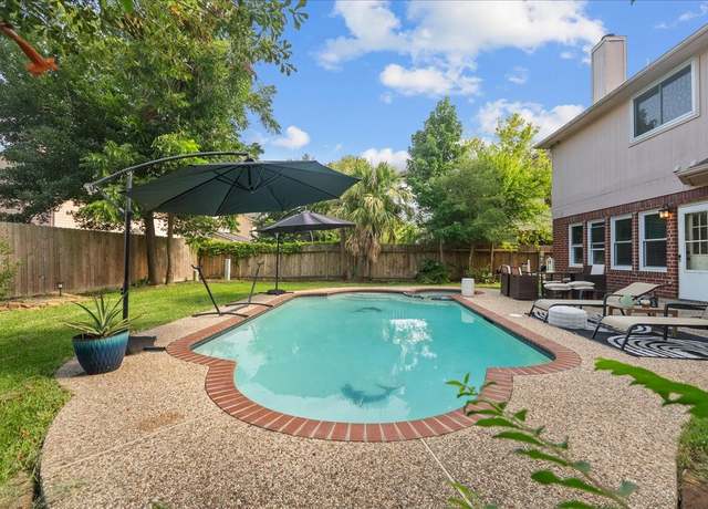 Property at 311 Welford Ln, Highlands, TX 77562, 3 beds, 2.5 baths