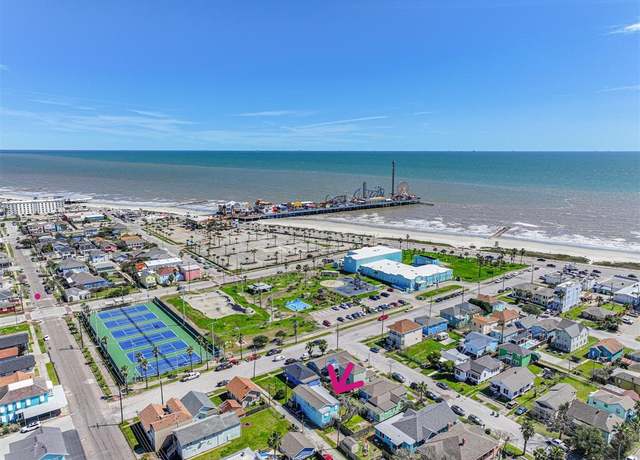 Property at 2115 28th St, Galveston, TX 77550, 3 beds, 2 baths