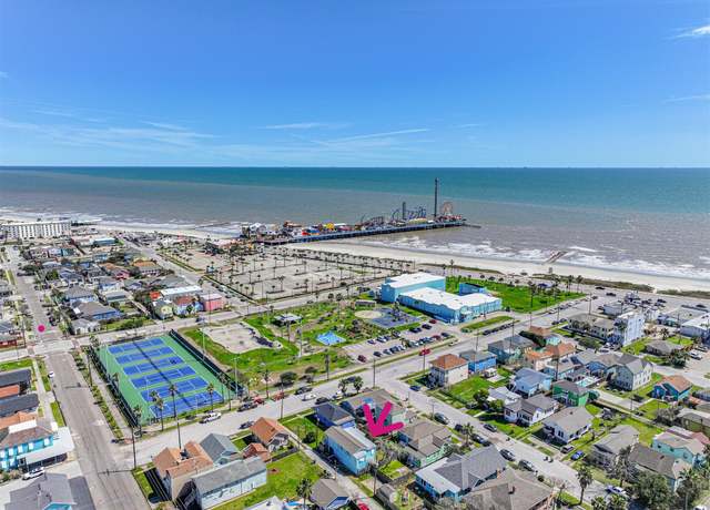 Property at 2115 28th St, Galveston, TX 77550, 3 beds, 2 baths