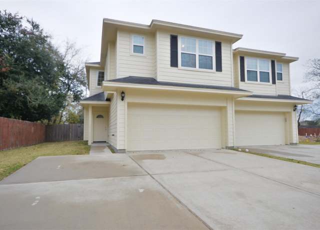 Property at 106 Eddy St Unit B, Humble, TX 77338, 3 beds, 2.5 baths