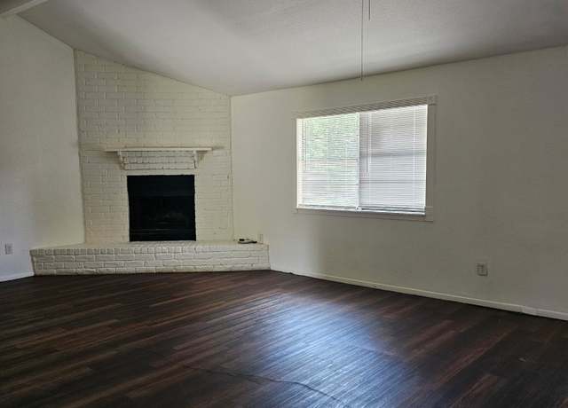 Property at 15811 Nutcracker Ct, Humble, TX 77396, 3 beds, 3.5 baths