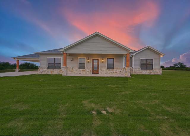 Property at 16702 Dipple Rd, Guy, TX 77444, 3 beds, 2.5 baths